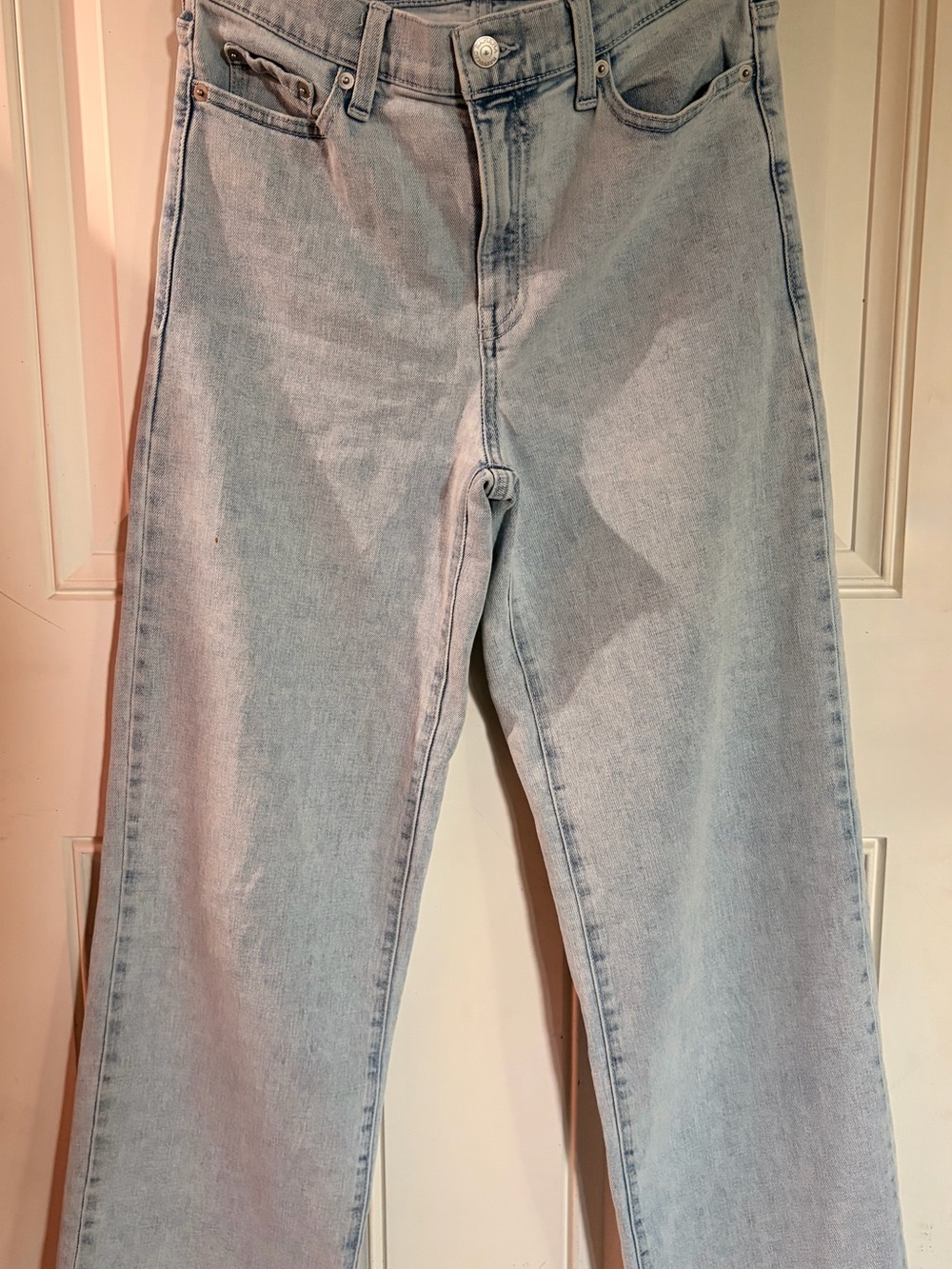 Banana Republic High Rise Light Blue Wash Relaxed/Wide Leg Women’s Jeans